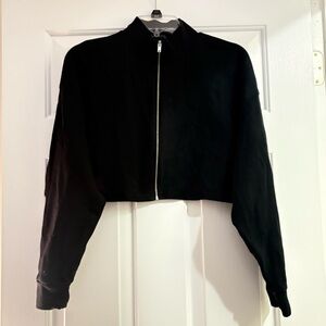 Black Cropped Zip up Sweatshirt